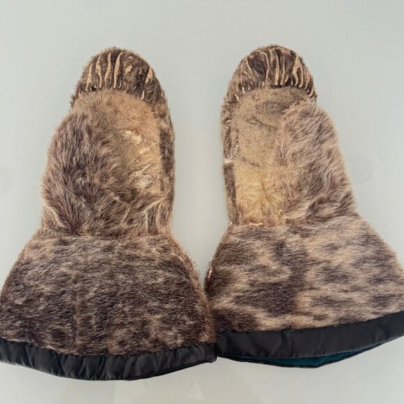 Genuine Sealskin Winter Coat and Mits Chevron Fur Seal Vintage Unisex Canada - Picture 4 of 16